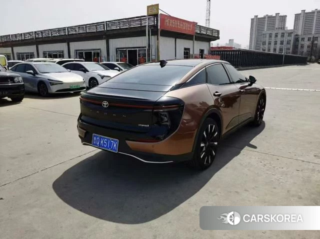 Toyota Crown SportCross 2024 Коричневый из Китая
