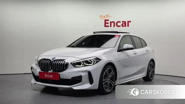 BMW 1 Series (F40) 2023 Белый из Кореи