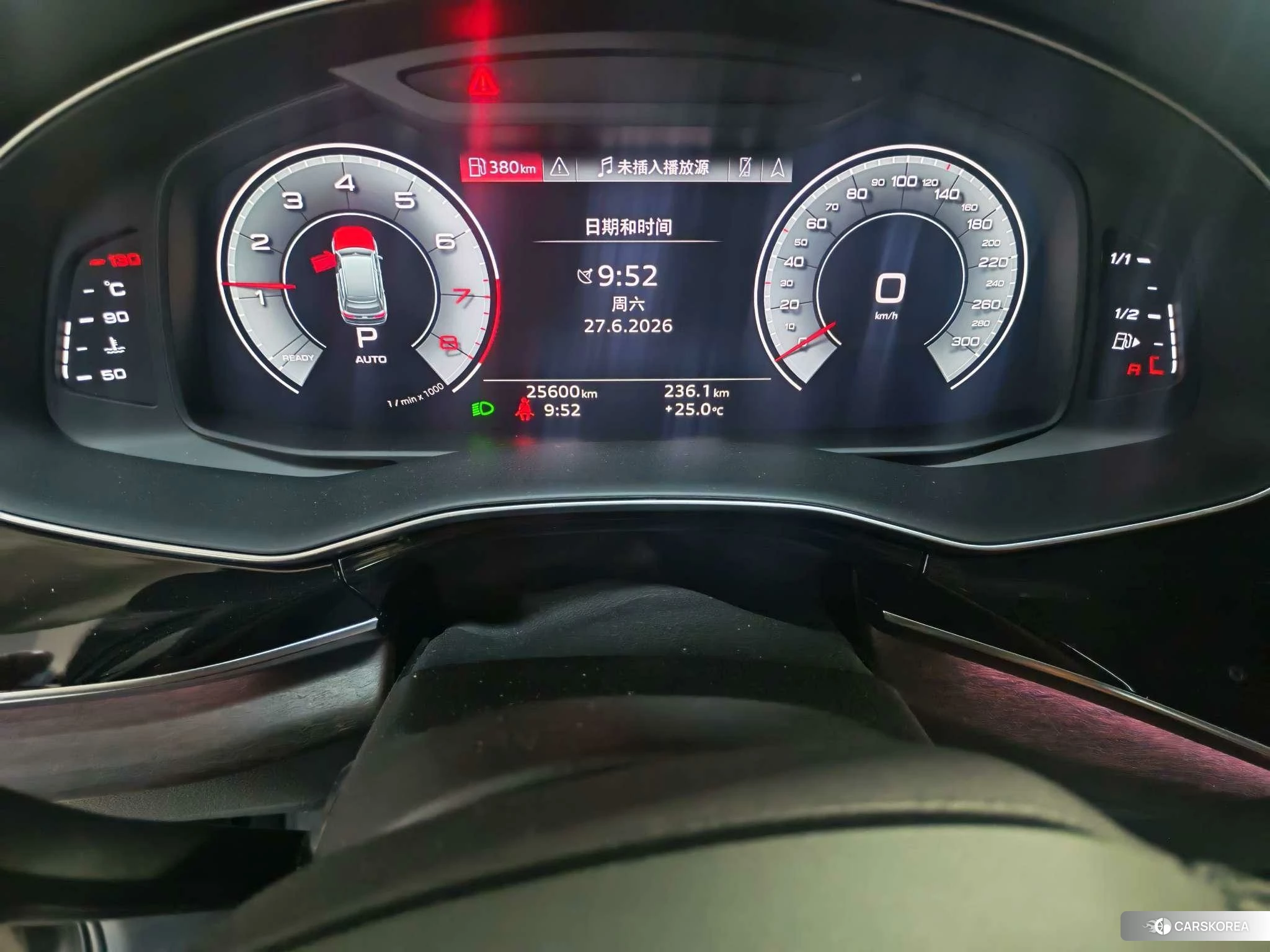 Audi Q7 2022 Черный из Китая