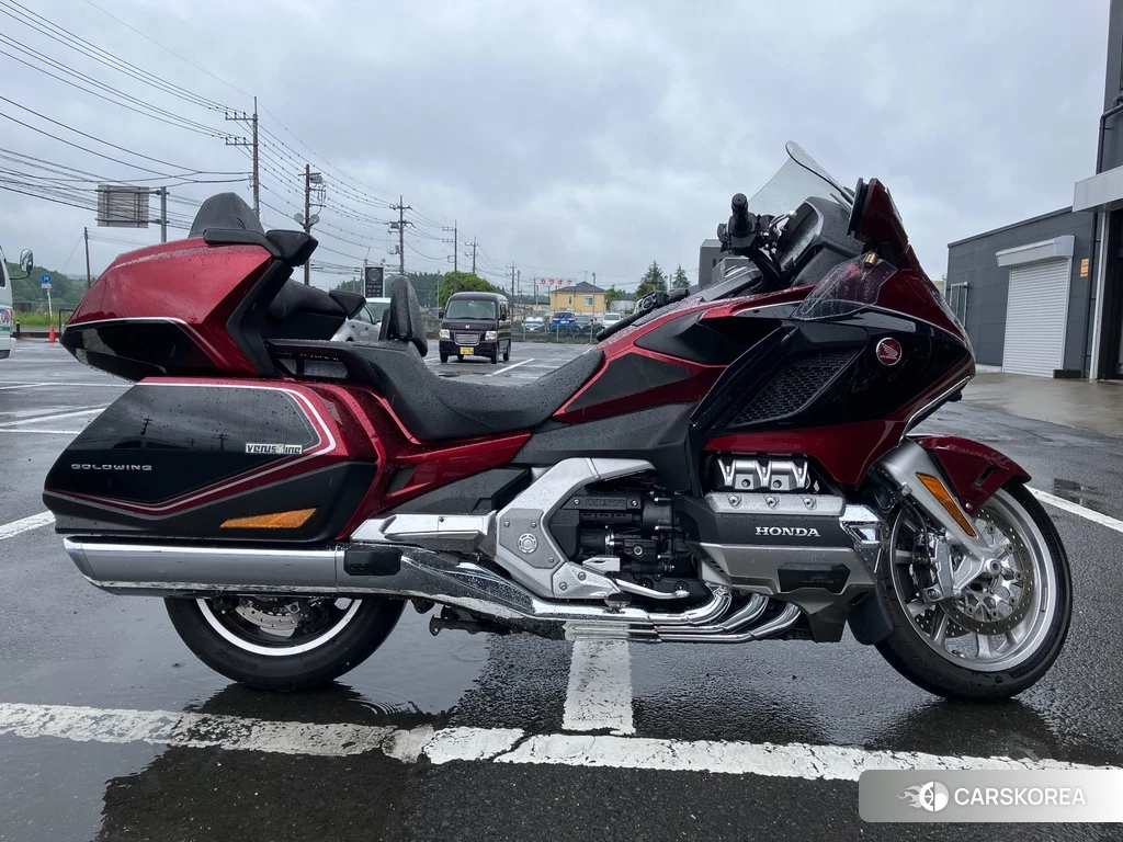 Проданный Honda GL1800 TOUR DCT 2018 из Японии, фото 2