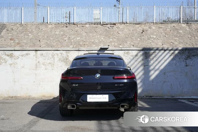BMW X4 2025 Черный из Китая