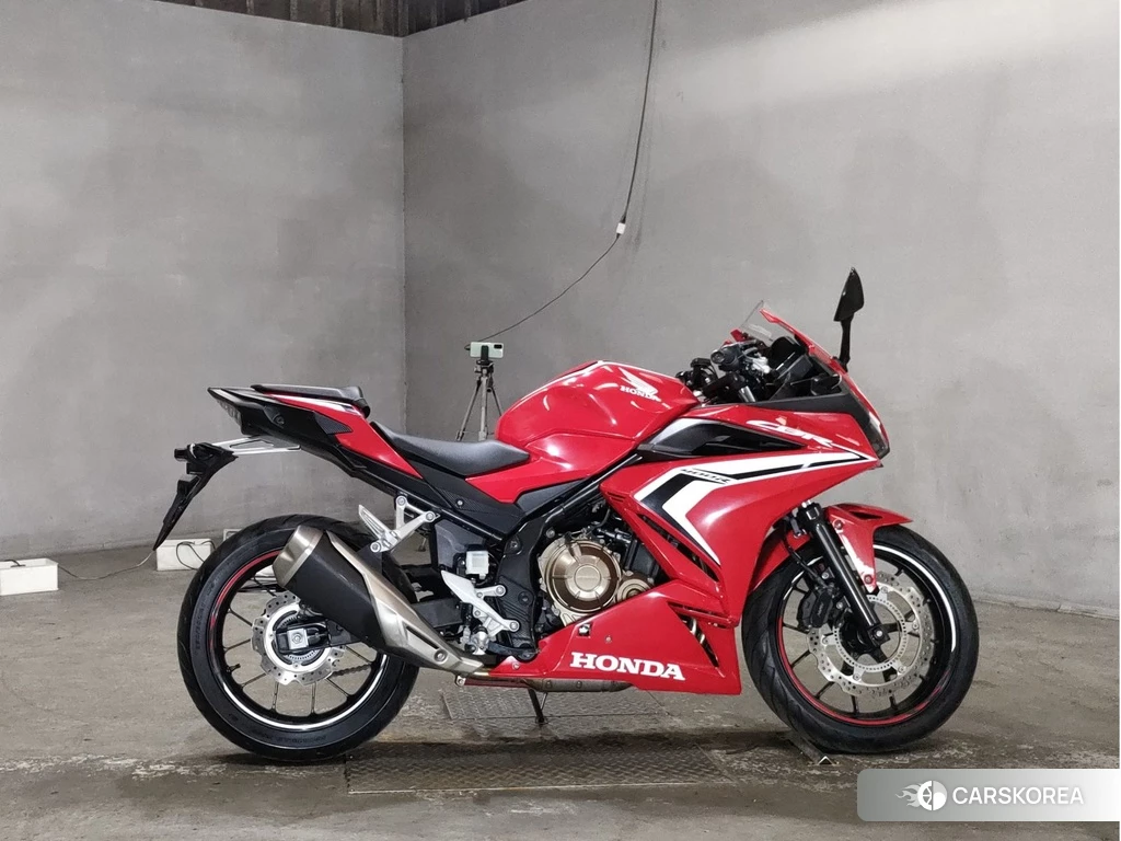 Проданный Honda CBR400R 2019 из Японии, фото 2