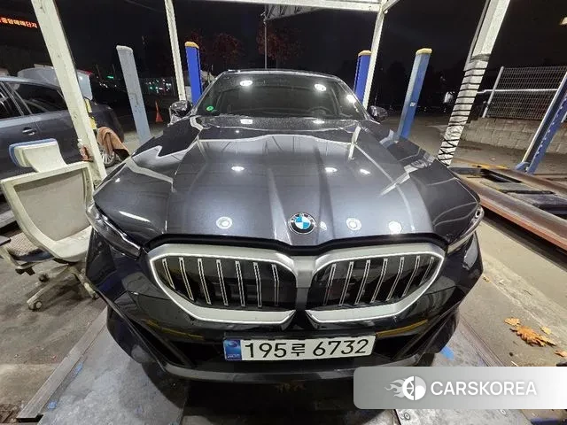BMW 5 Series (G60) 2025 Серый из Кореи