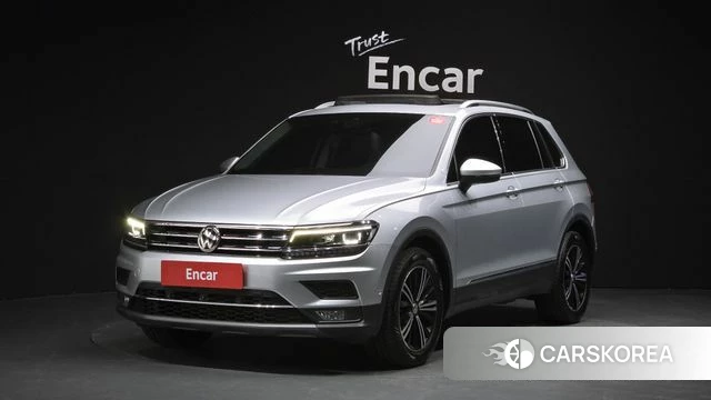 Volkswagen Tiguan second Generation 2020 Серебристо-серый из Кореи