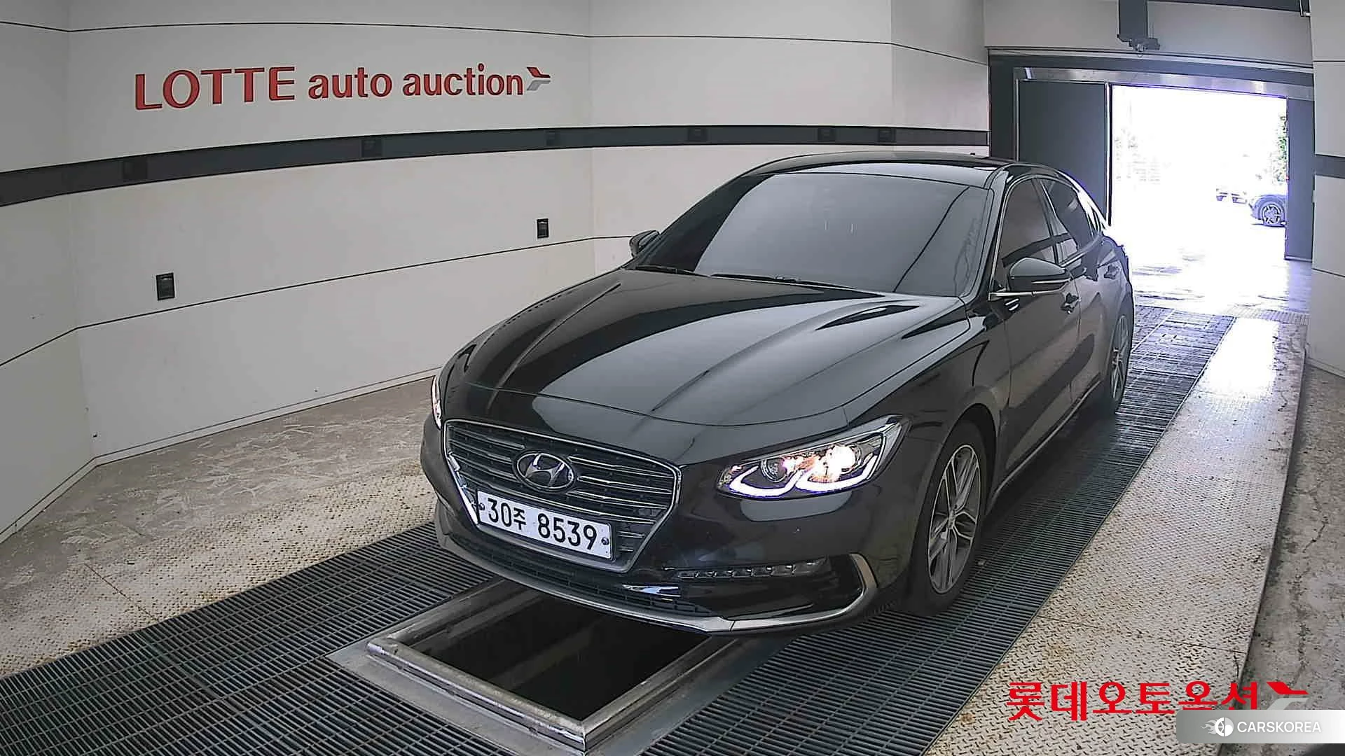Hyundai Grandeur 2018 Черный из Кореи