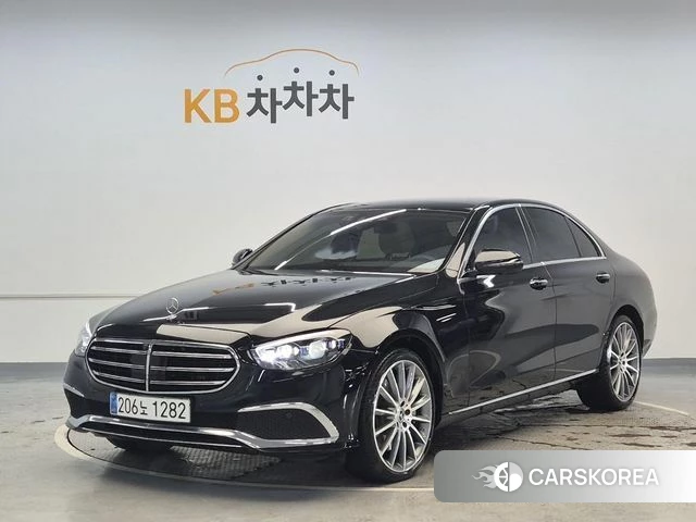 Mercedes-Benz E-Class W213 2023 Черный из Кореи