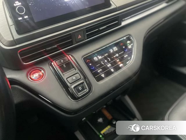 Honda Odyssey 2023 Темно-серый из Китая