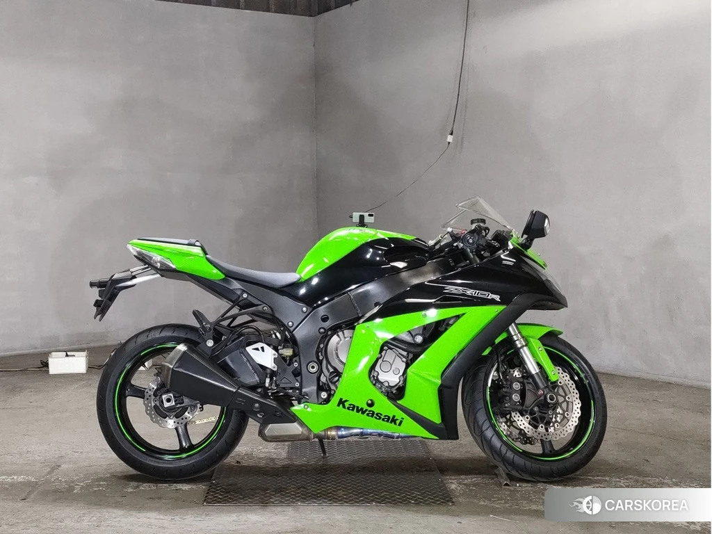 Проданный Kawasaki ZX-10R NINJA 2011 из Японии
