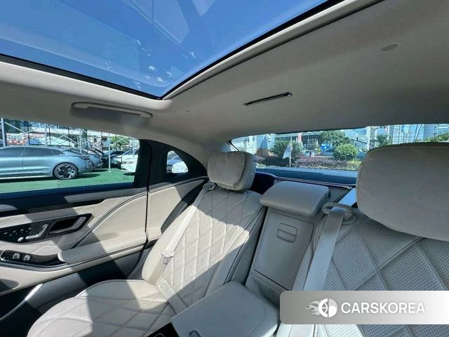 Mercedes-Benz Maybach S-class 2023 Черный из Китая