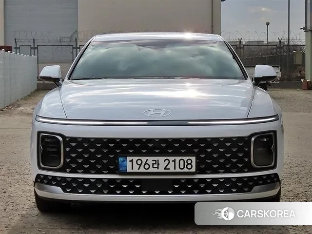 Hyundai Grandeur Hybrid (GN7) 2023 Белый из Кореи