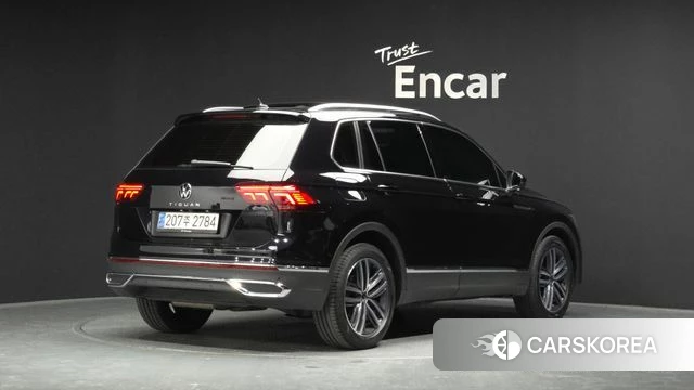 Volkswagen Tiguan second Generation 2023 Черный из Кореи
