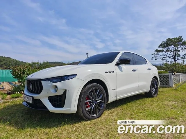 Maserati Levante 2019 Белый из Кореи
