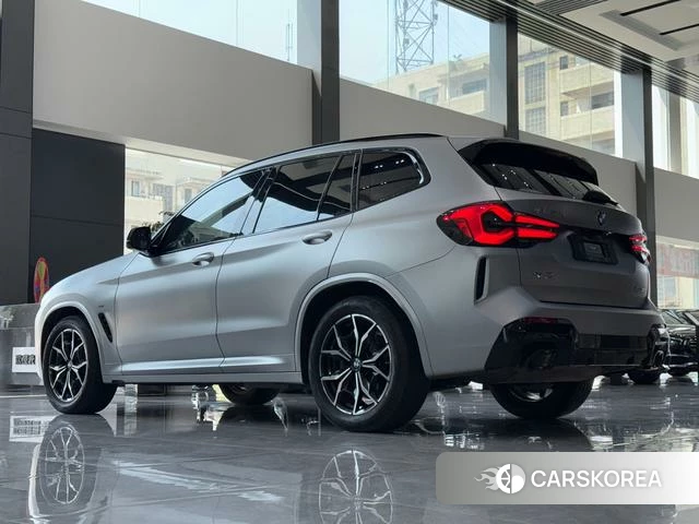BMW X3 2022 Серебристо-серый из Китая