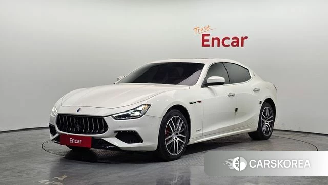 Maserati Ghibli 2019 Белый из Кореи