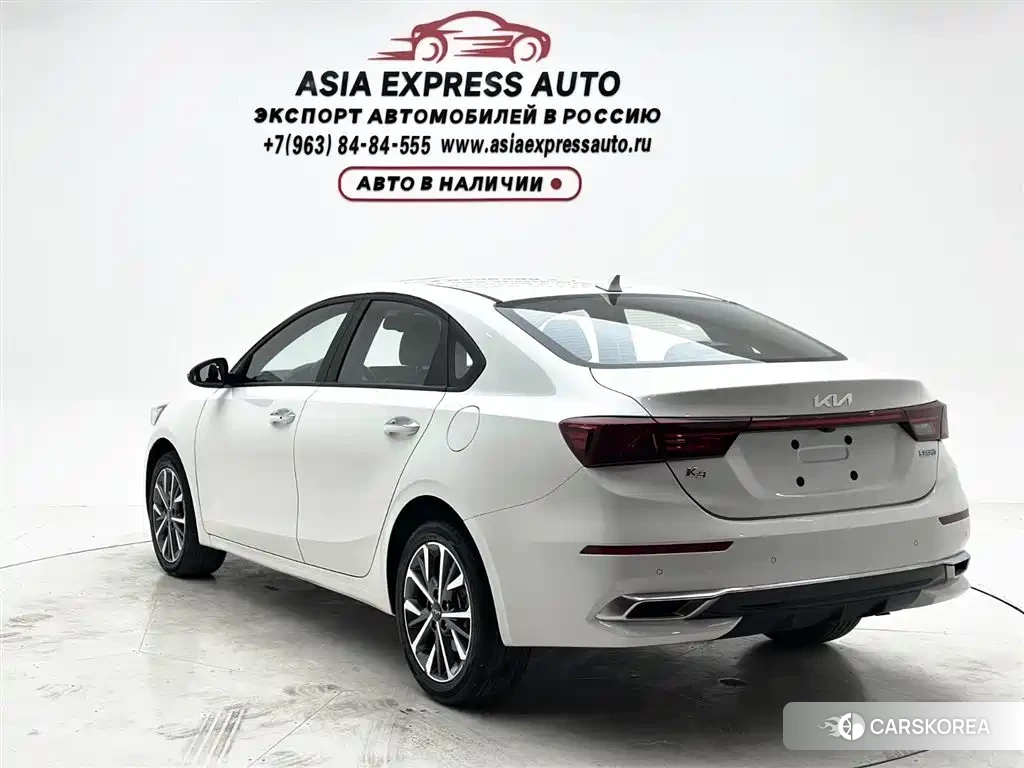 Kia K3 2023 Белый из Китая