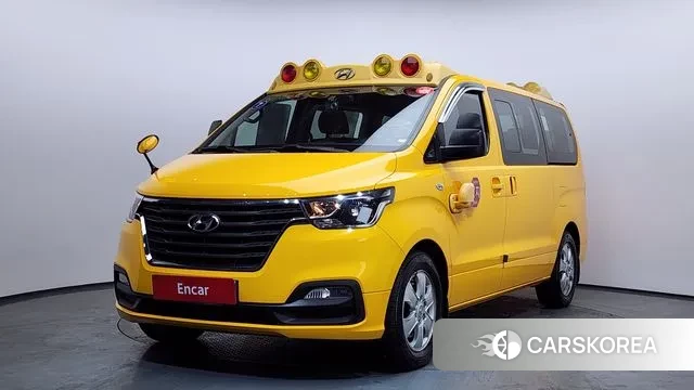 Hyundai The New Grand Starex 2018 Желтый из Кореи