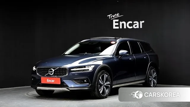 Volvo V60 Cross-Country 2nd Generation 2020 Синий из Кореи