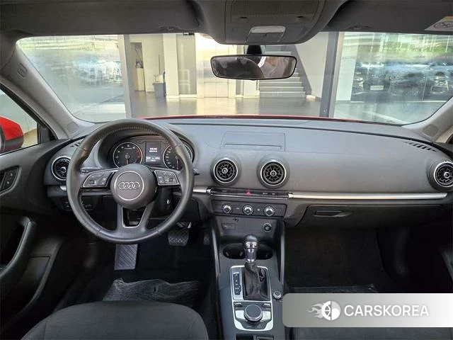Audi A3 2019 Красный из Китая