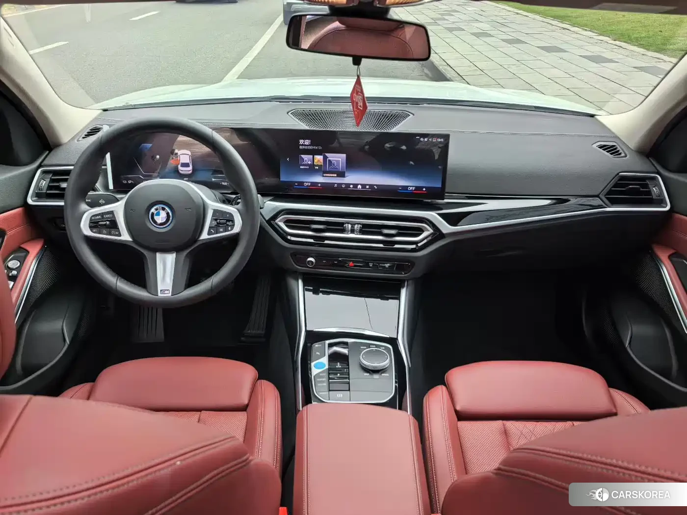 BMW i3 2024 Белый из Китая