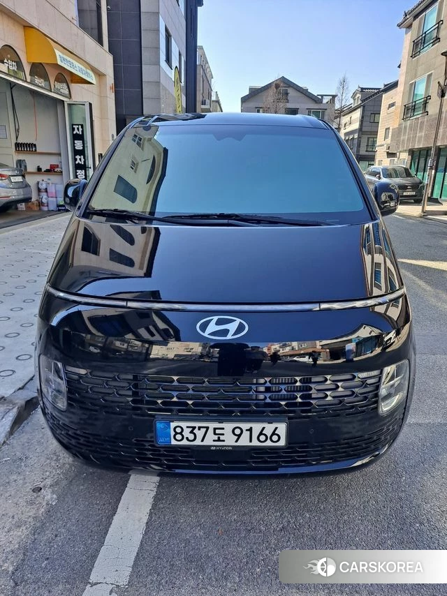 Hyundai Staria 2025 Черный из Кореи
