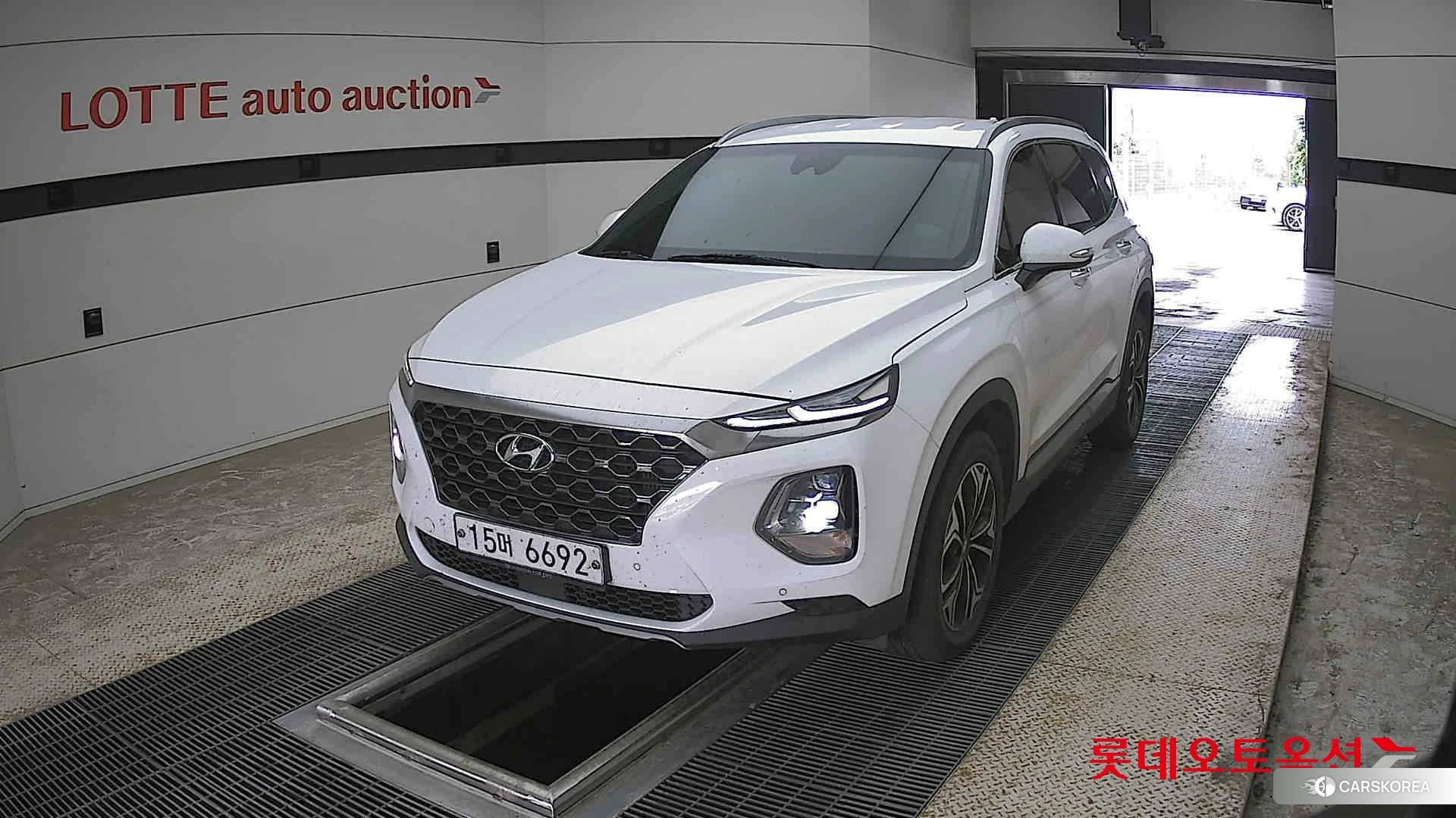 Hyundai Santa Fe 2019 Белый из Кореи