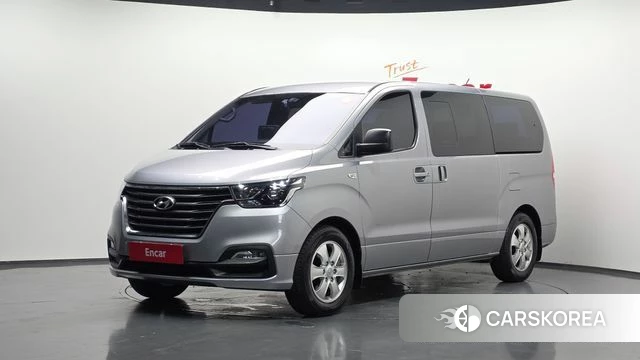 Hyundai The New Grand Starex 2018 Серый из Кореи