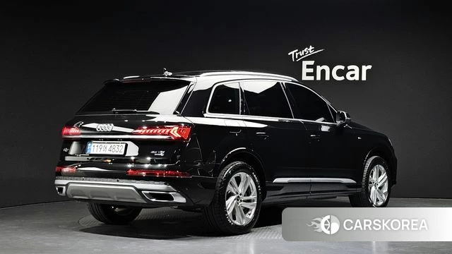 Audi Q7 (4M) 2022 Черный из Кореи