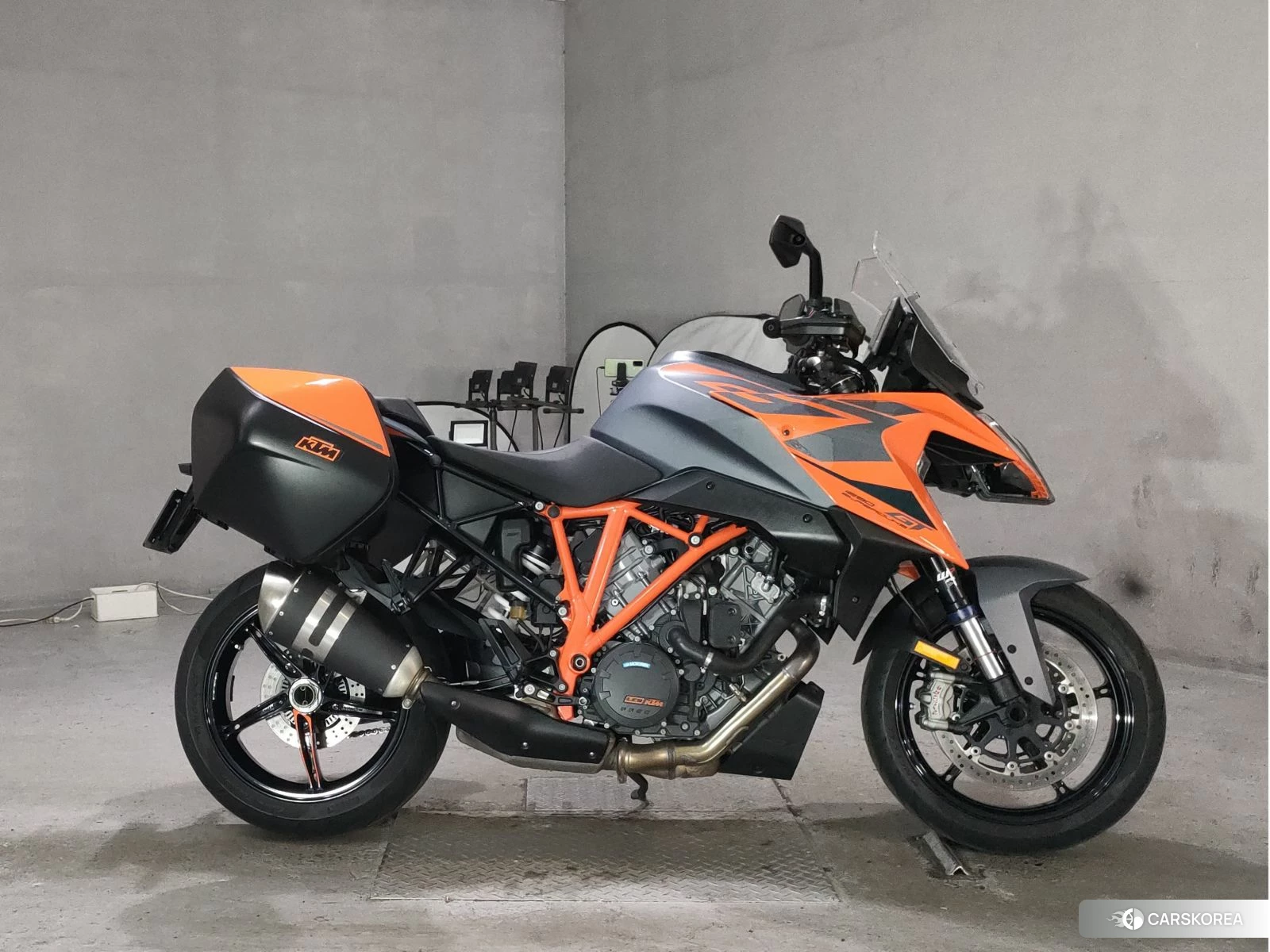 KTM 1290 SUPER DUKE GT 2023 из Японии, фото 3