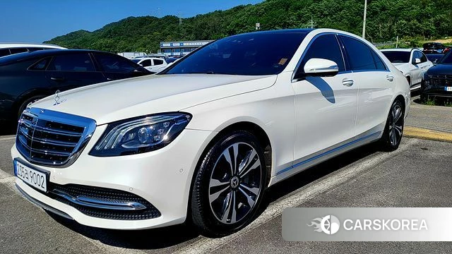 Mercedes-Benz S-Class W222 2018 Белый из Кореи