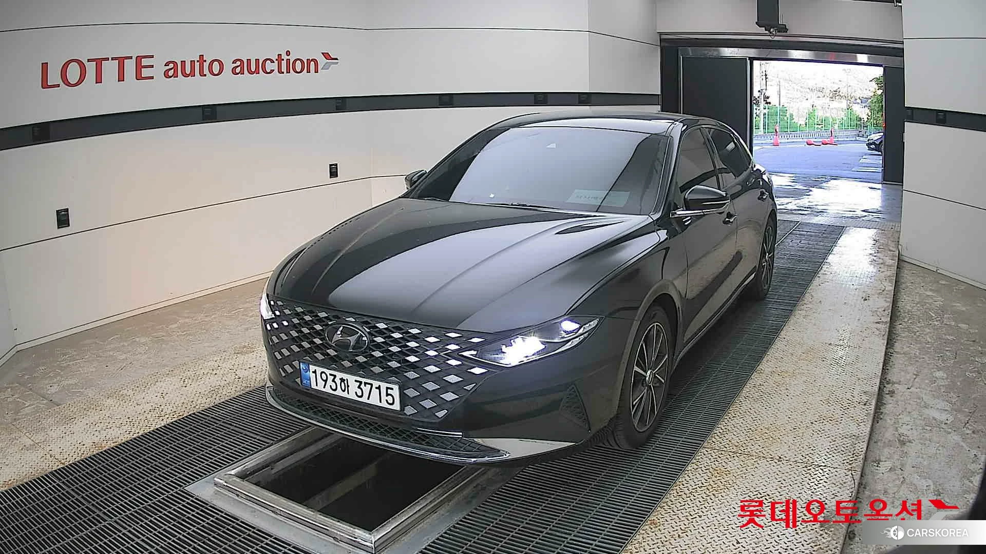 Hyundai Grandeur 2022 Midnight Black Pearl из Кореи