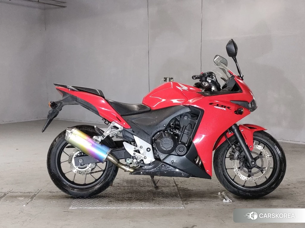 Проданный Honda CBR400R 2013 из Японии