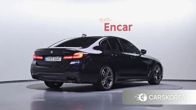 BMW 5 Series (G30) 2021 Черный из Кореи