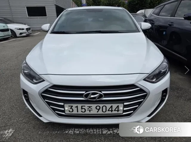 Hyundai Avante AD 2018 Белый из Кореи