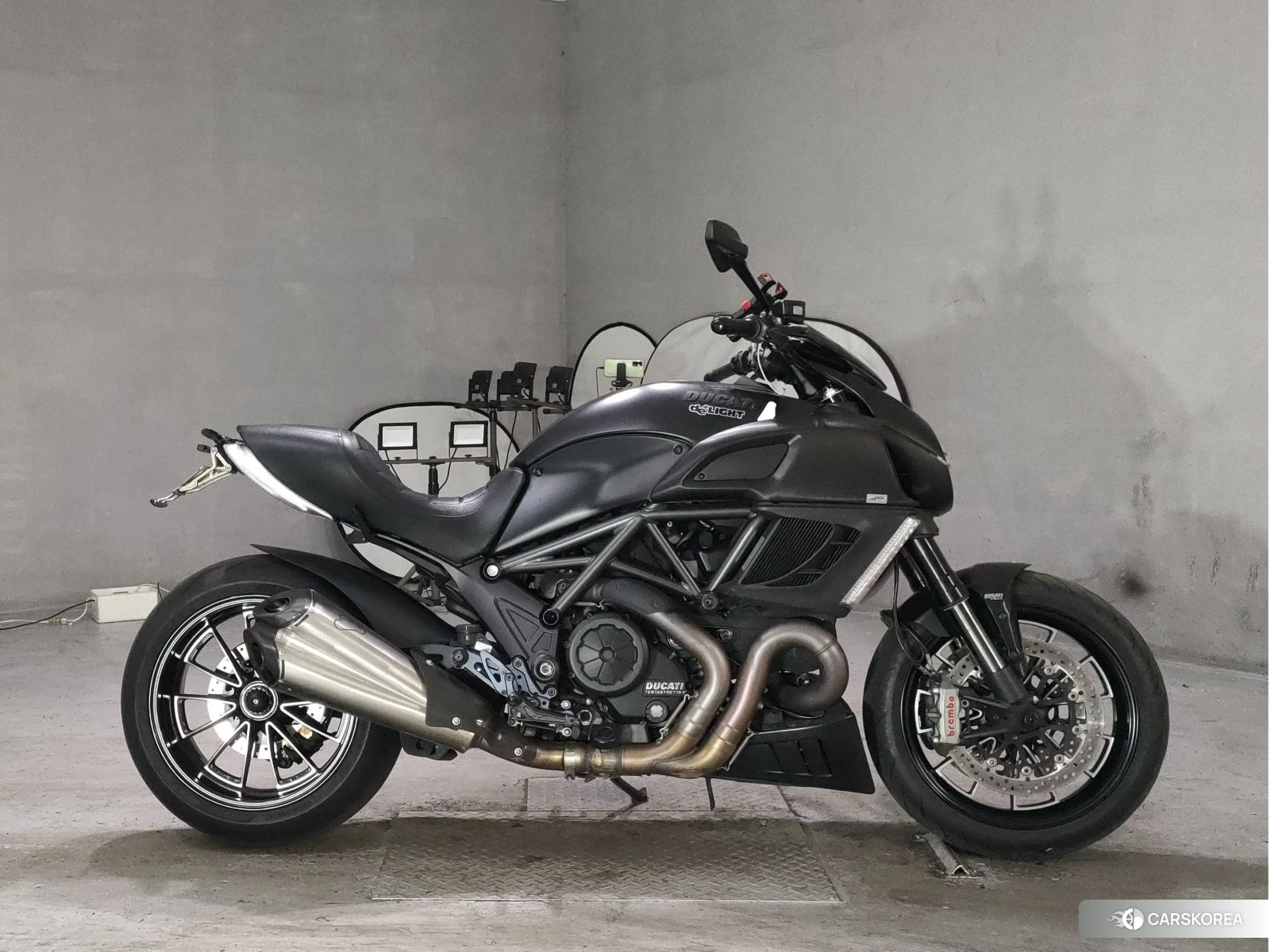 Проданный Ducati DIAVEL DARK 2013 из Японии, фото 2