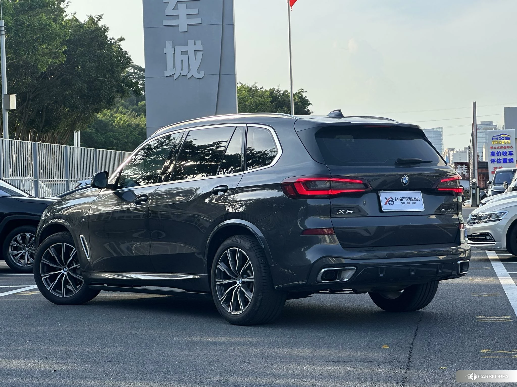 BMW X5 2022 Темно-серый из Китая