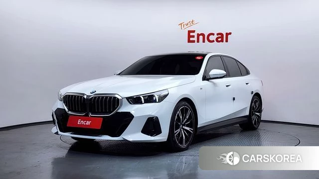 BMW 5 Series (G60) 2025 Белый из Кореи