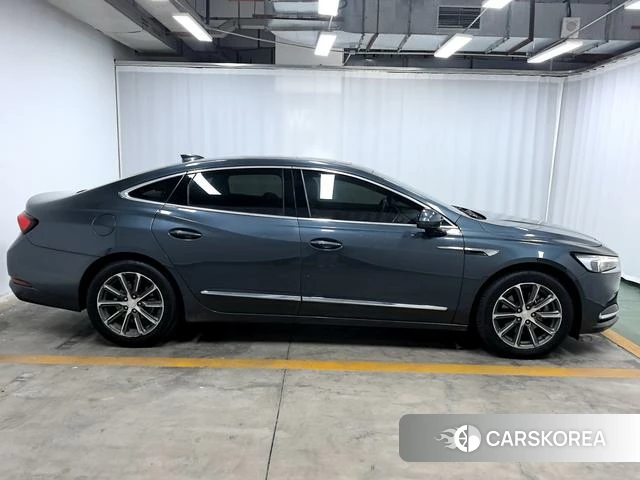 Buick Lacrosse 2020 Темно-серый из Китая
