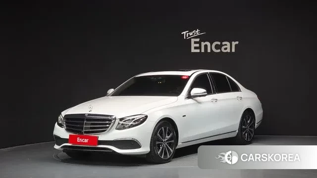 Mercedes-Benz E-Class W213 2020 Белый из Кореи