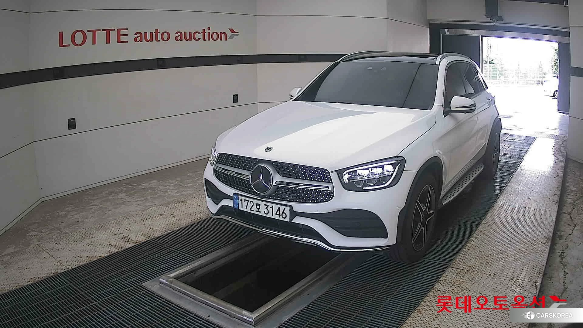 Mercedes-Benz Mercedes-Benz GLC300 4MATIC 2022 149-POLAR WHITE (BENZ) из Кореи