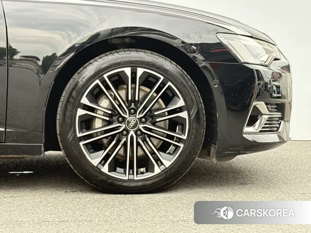 Audi A6L 2024 Черный из Китая