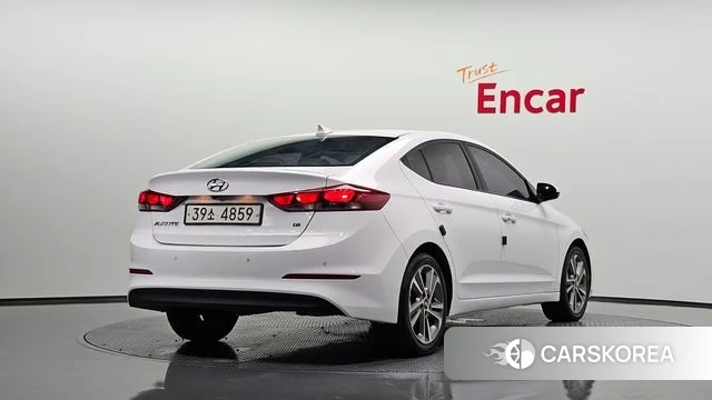 Hyundai Avante AD 2018 Белый из Кореи