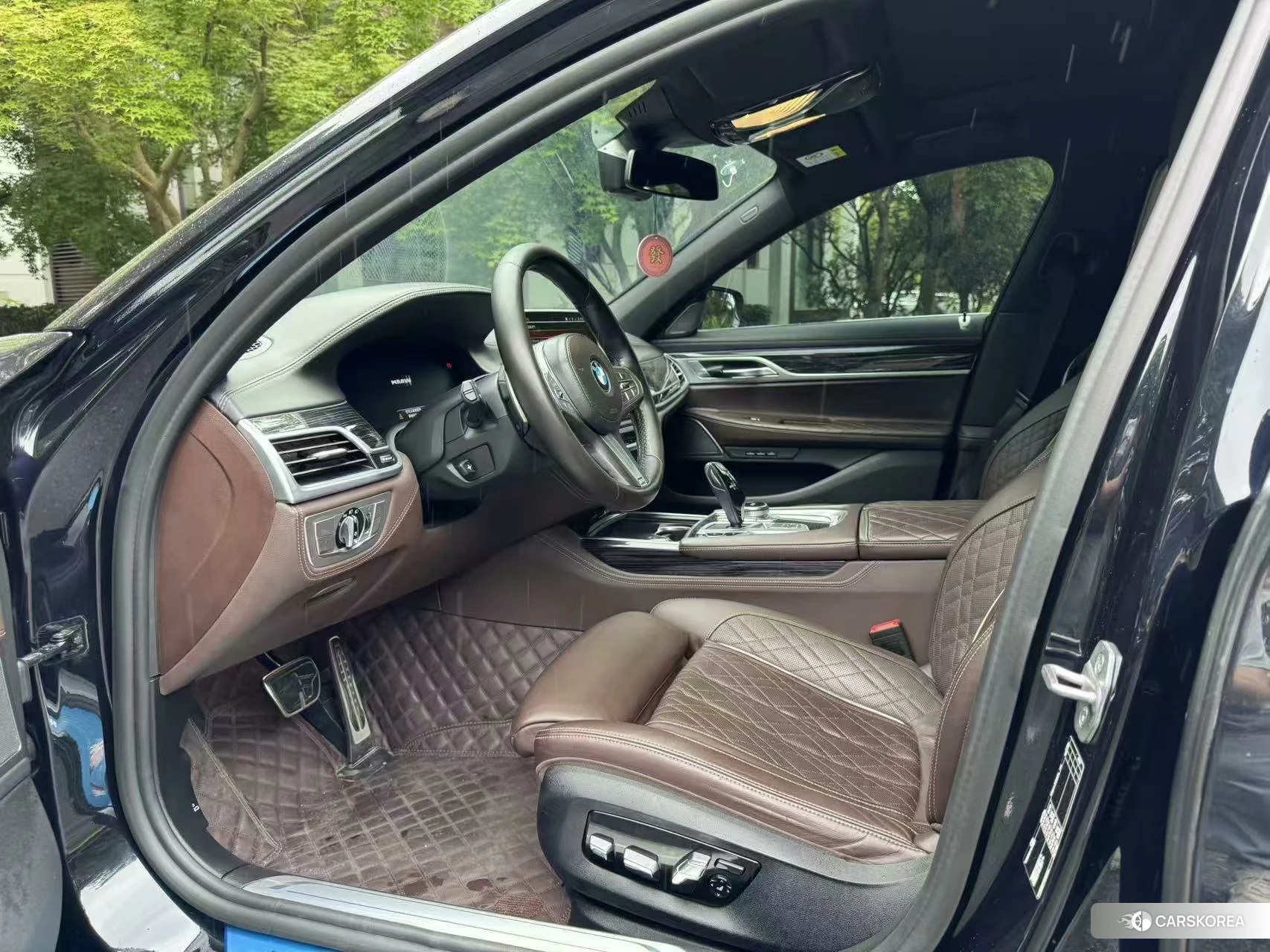 BMW 7 series 2021 Черный из Китая