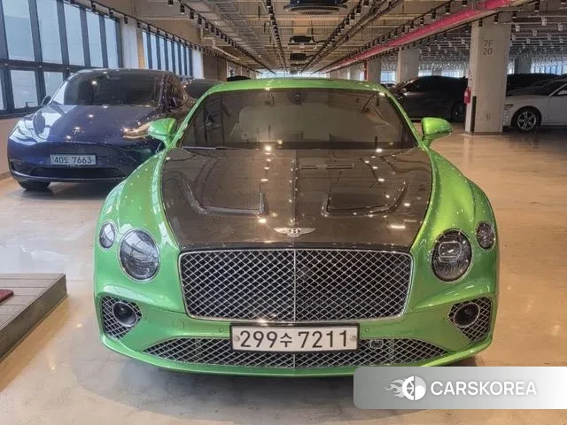 Bentley Continental GT 3rd Generation 2022 Зеленый из Кореи