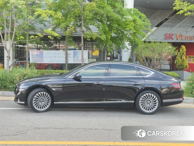 Genesis Electrified G80 (RG3) 2022 Черный из Кореи