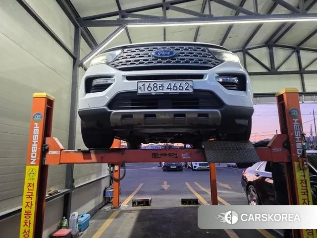 Ford Explorer 6th Generation 2019 Белый из Кореи