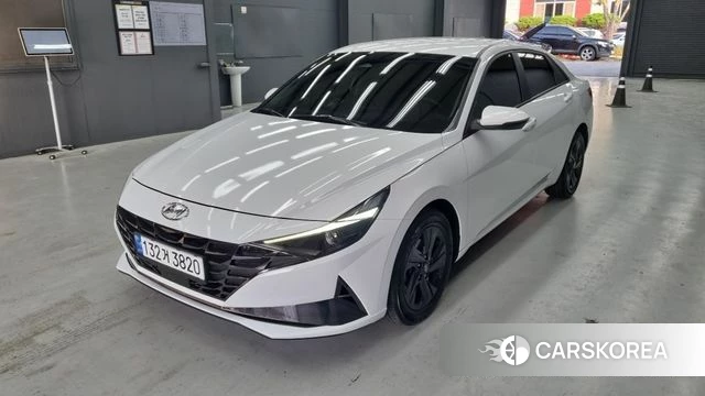 Hyundai Avante (CN7) 2022 Белый из Кореи