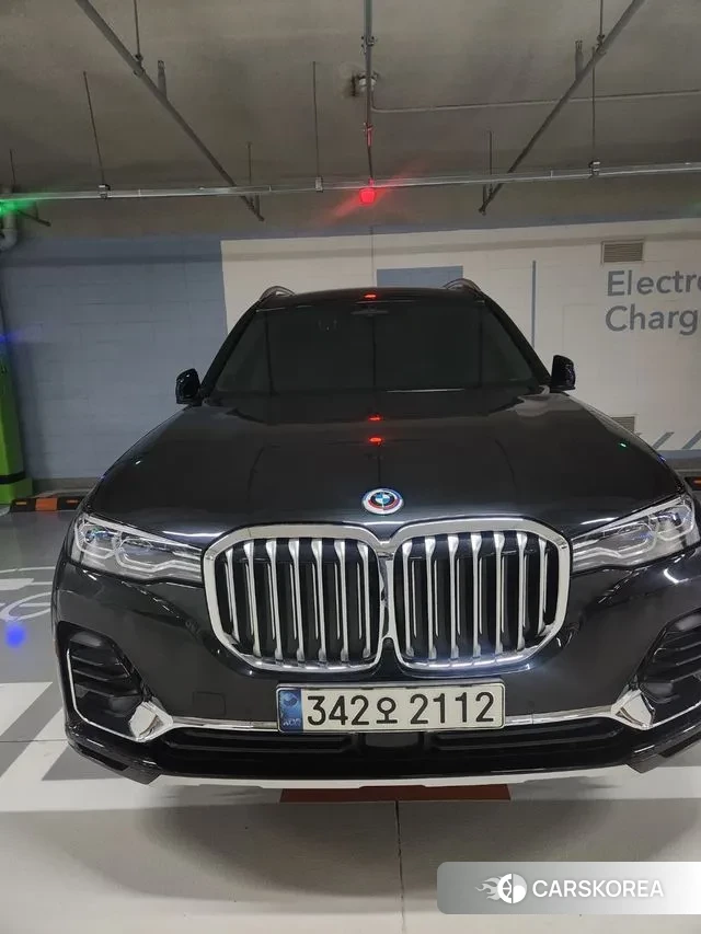 BMW X7 (G07) 2021 Черный из Кореи