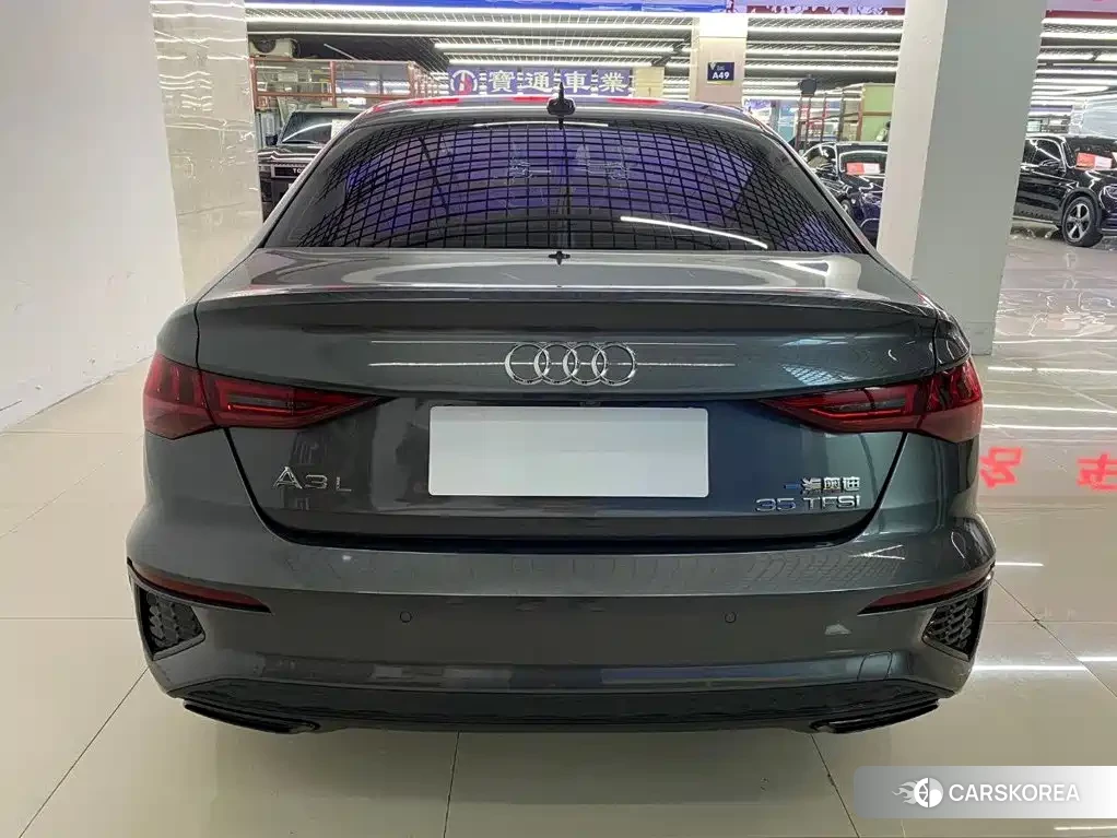 Audi A3 2023 Silver/gray из Китая