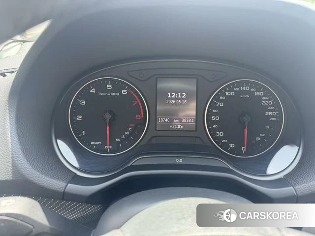 Audi Q2L 2022 Черный из Китая