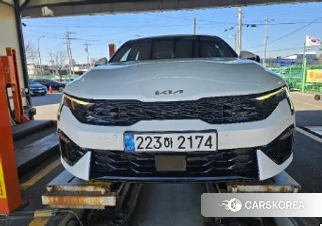 Kia The New K5 3rd generation 2024 Белый из Кореи